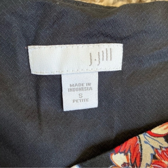 J.Jill Boho Sleeveless Floral Paisley Tunic Top Flyaway Back Red Black Sz SP - Picture 15 of 16